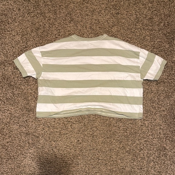 Hollister Green and White Crop Top with Striped Pattern - Picture 2 of 2